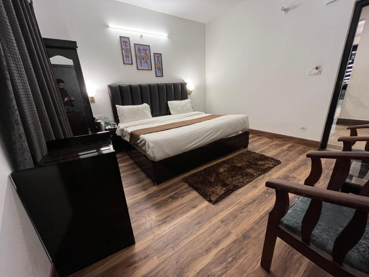 Cedar Woods Resort By Heyan Hotels Nainital Esterno foto