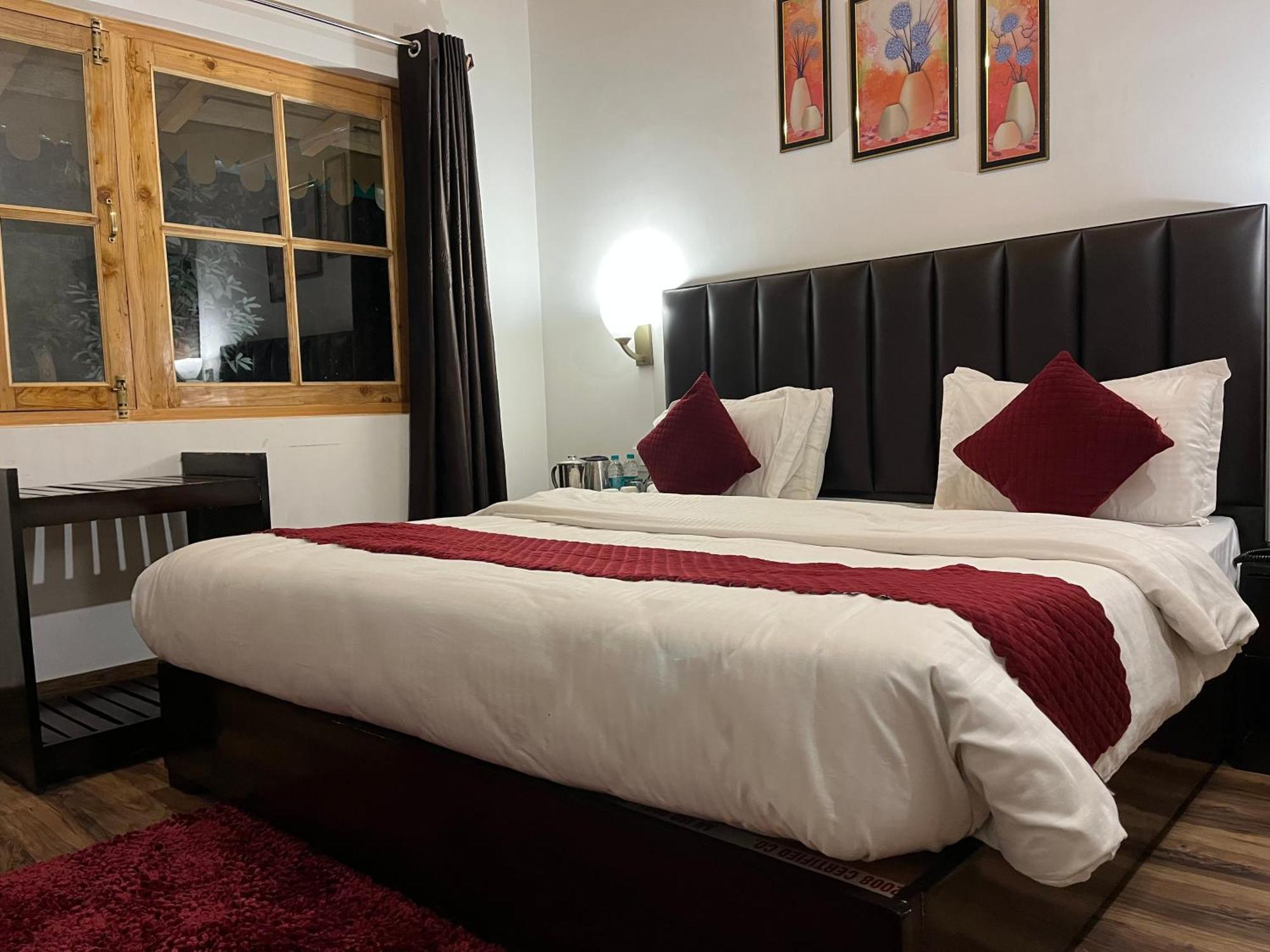 Cedar Woods Resort By Heyan Hotels Nainital Esterno foto