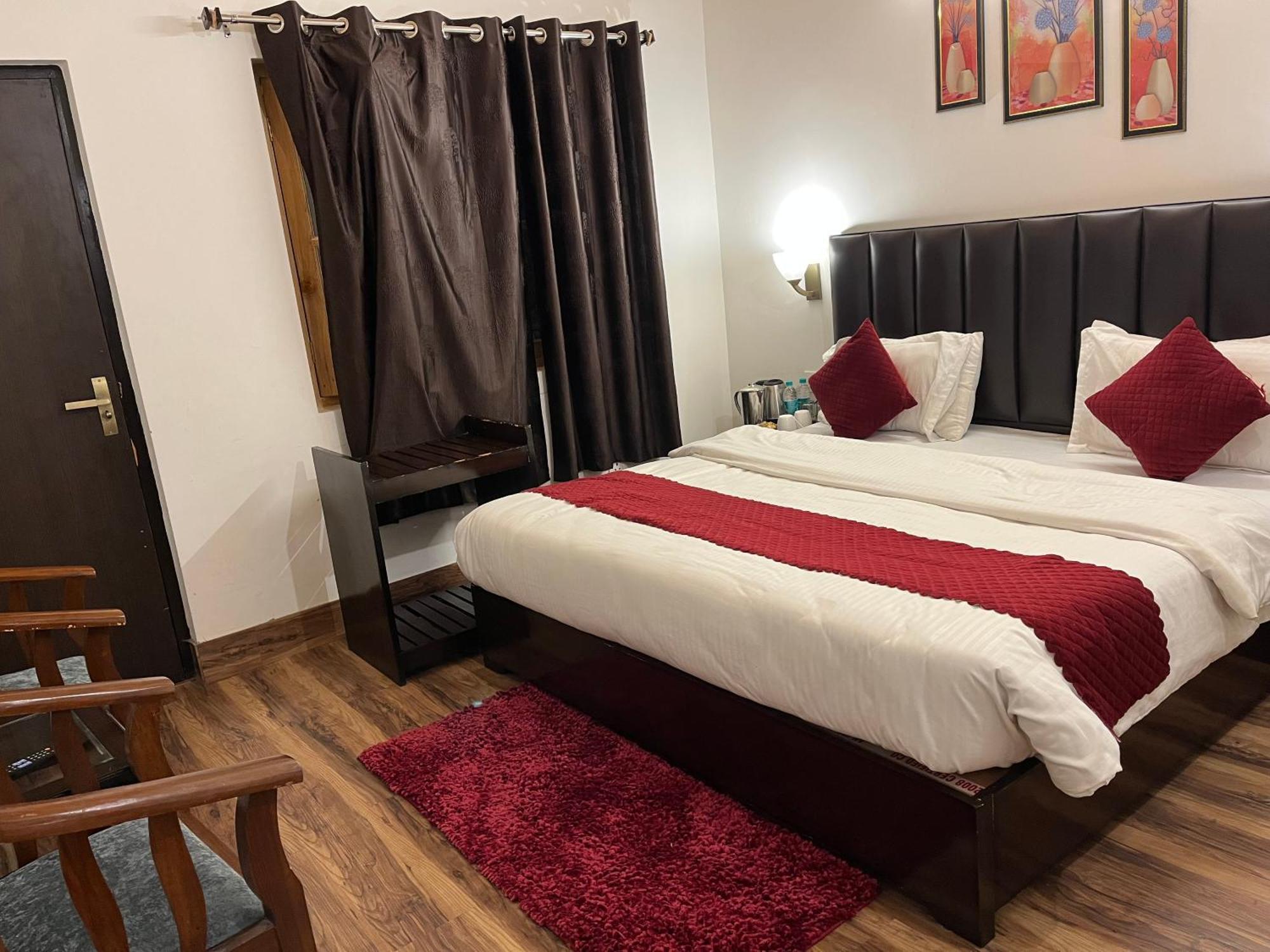 Cedar Woods Resort By Heyan Hotels Nainital Esterno foto