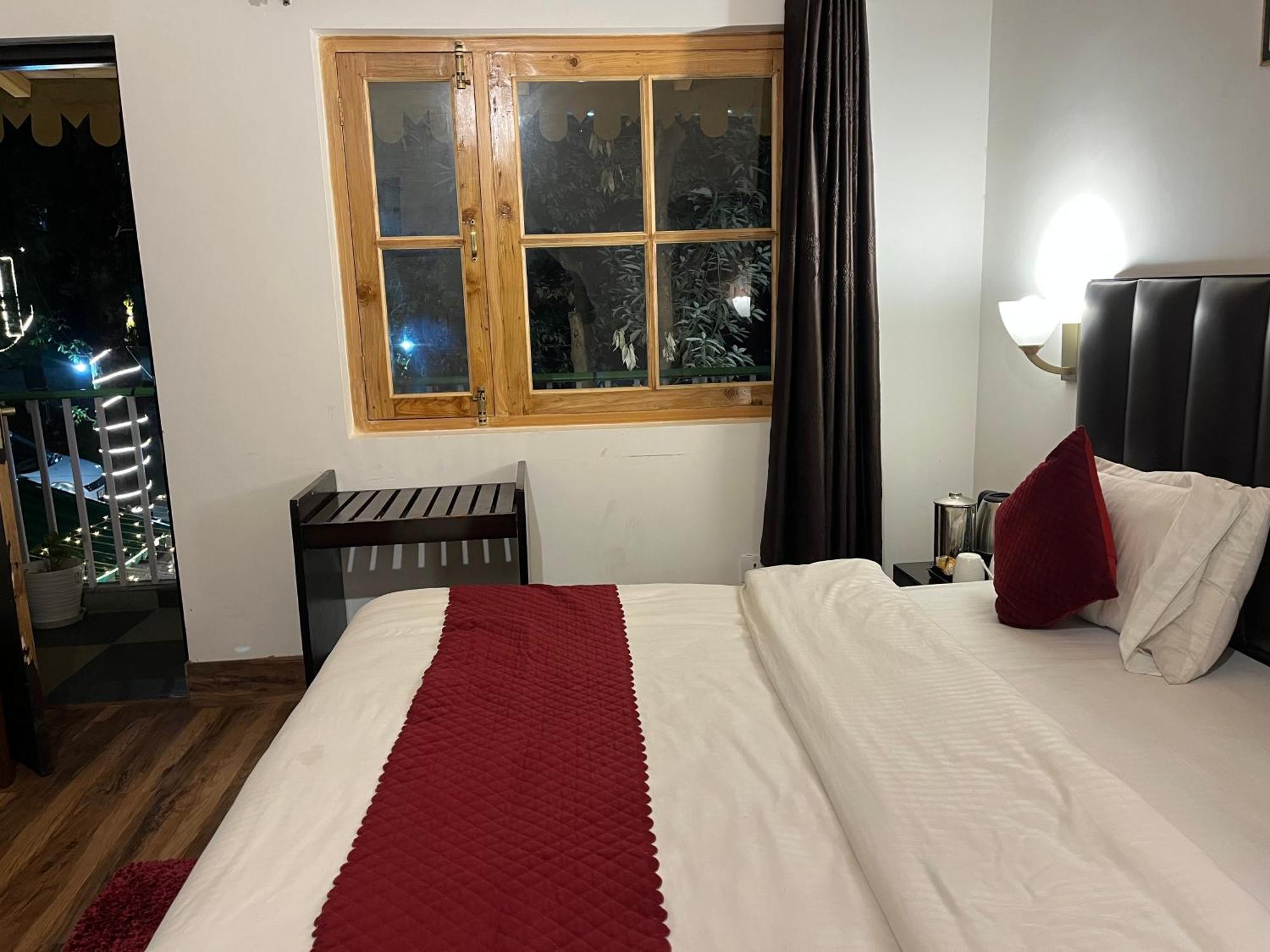 Cedar Woods Resort By Heyan Hotels Nainital Esterno foto