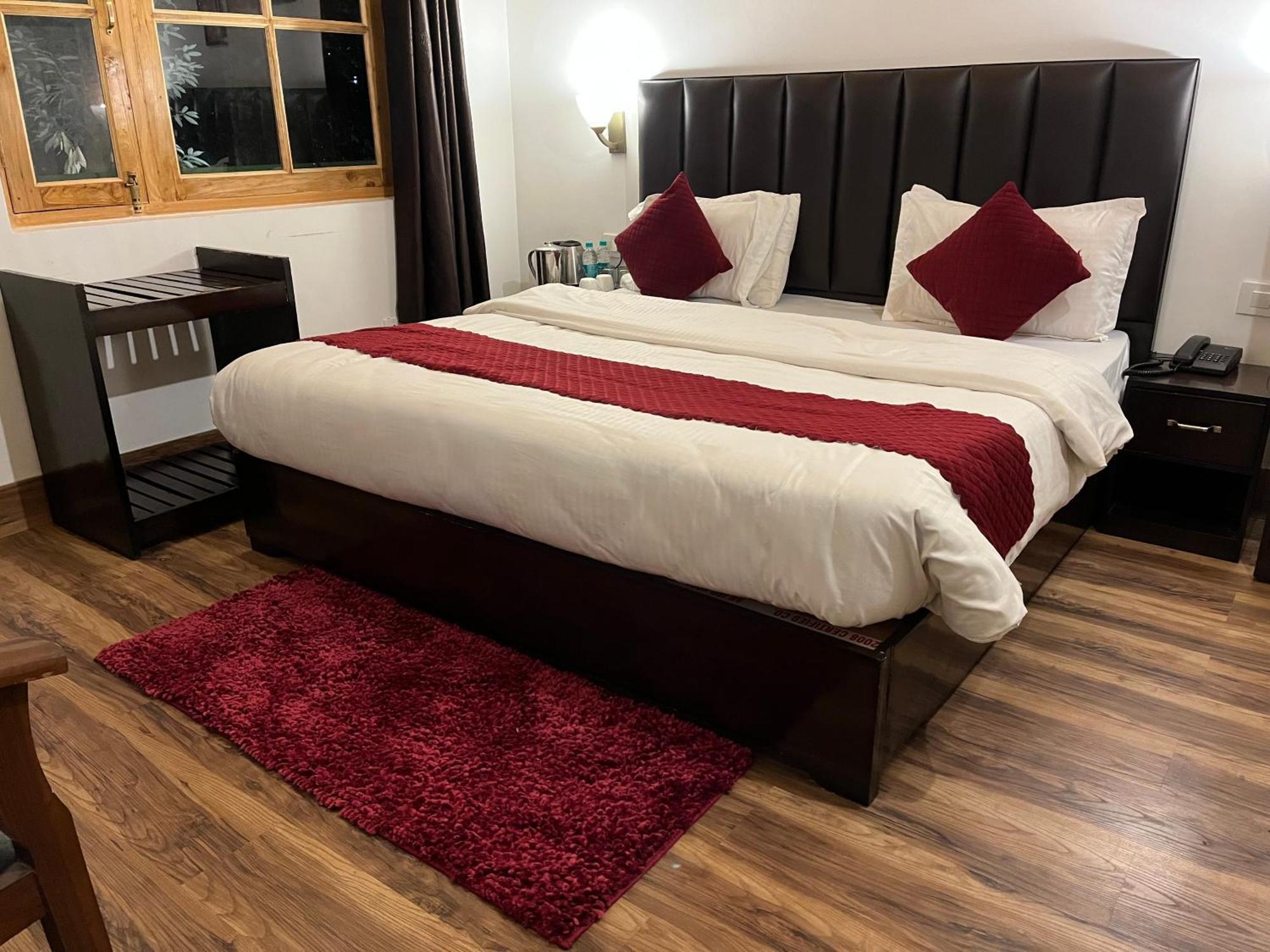 Cedar Woods Resort By Heyan Hotels Nainital Esterno foto